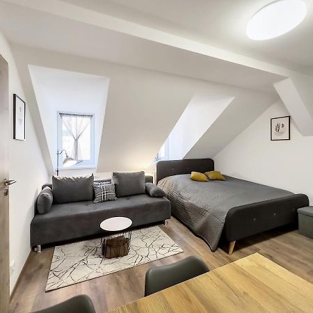 Apartment Katrin 1 Карловы Вары Экстерьер фото